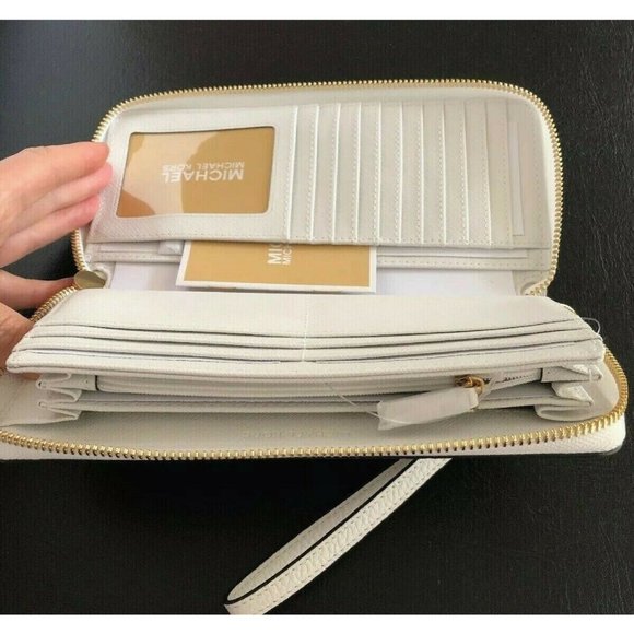 New Michael Kors Jet Set Large Travel Continental Wallet Leather Light Cream - Picture 4 of 6